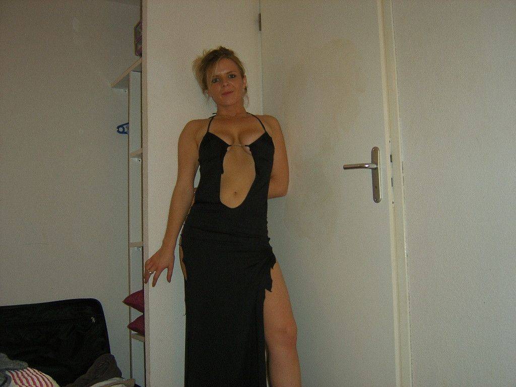 Wife posing with bbc