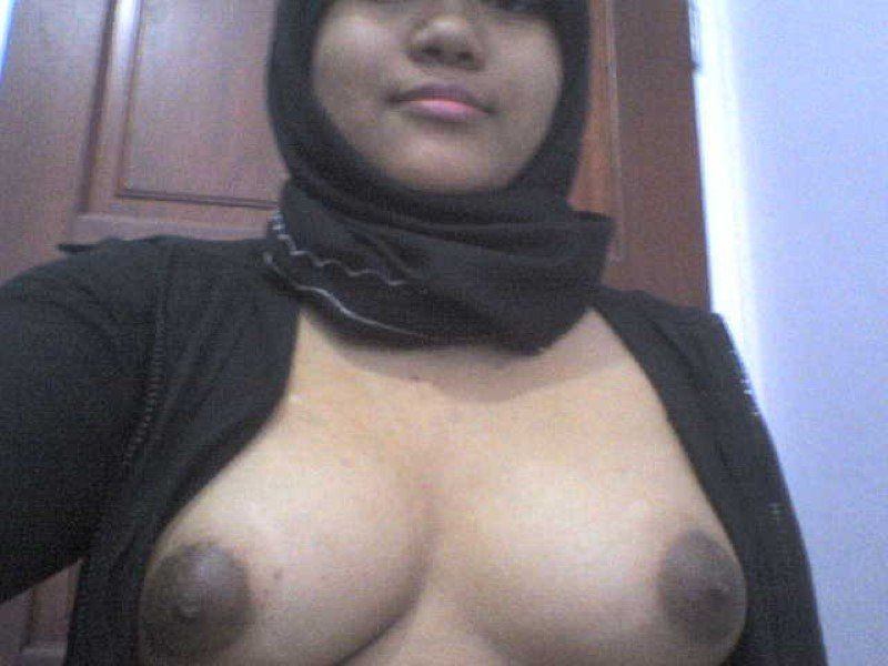 Sexy boob malaysian