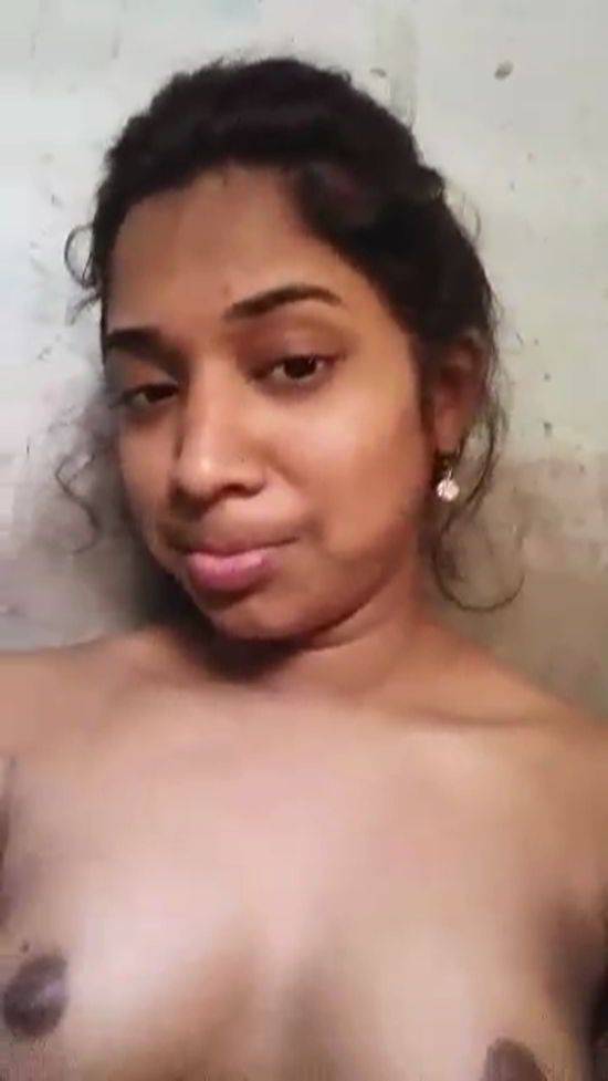 Indian lady pussy nude pic