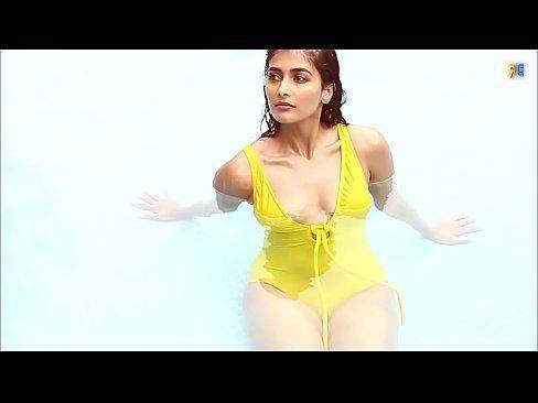 Pooja hot sexy thigh bikini fucked photos